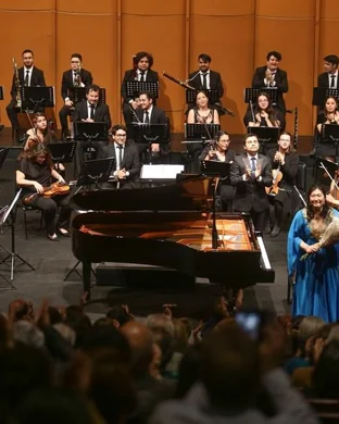 Seattle Symphony: Chicago - The Movie Musical in Concert